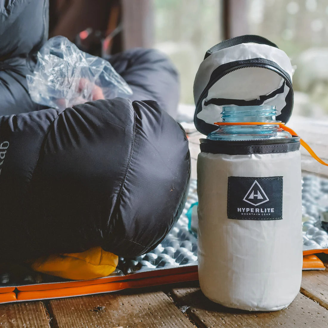 Hyperlite Mountain Gear (HMG) Insulator Thermal Insulation Cover (Insulator) Thermal Bottle Cover