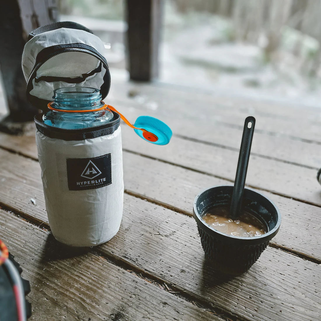 Hyperlite Mountain Gear (HMG) Insulator Thermal Insulation Cover (Insulator) Thermal Bottle Cover