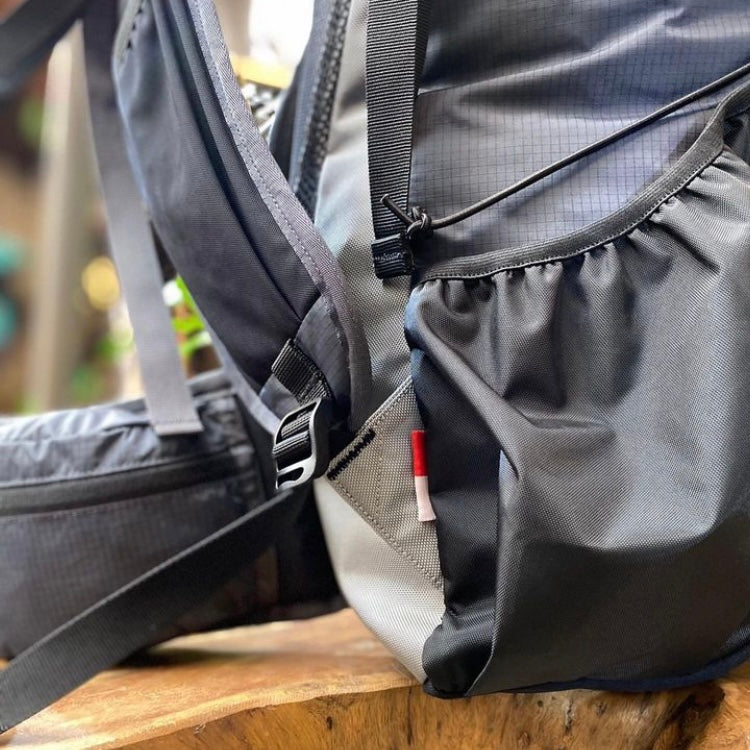monte equipment 37L Raptor
Ultra-lightweight camping backpack made in Indonesia only weighs 550g