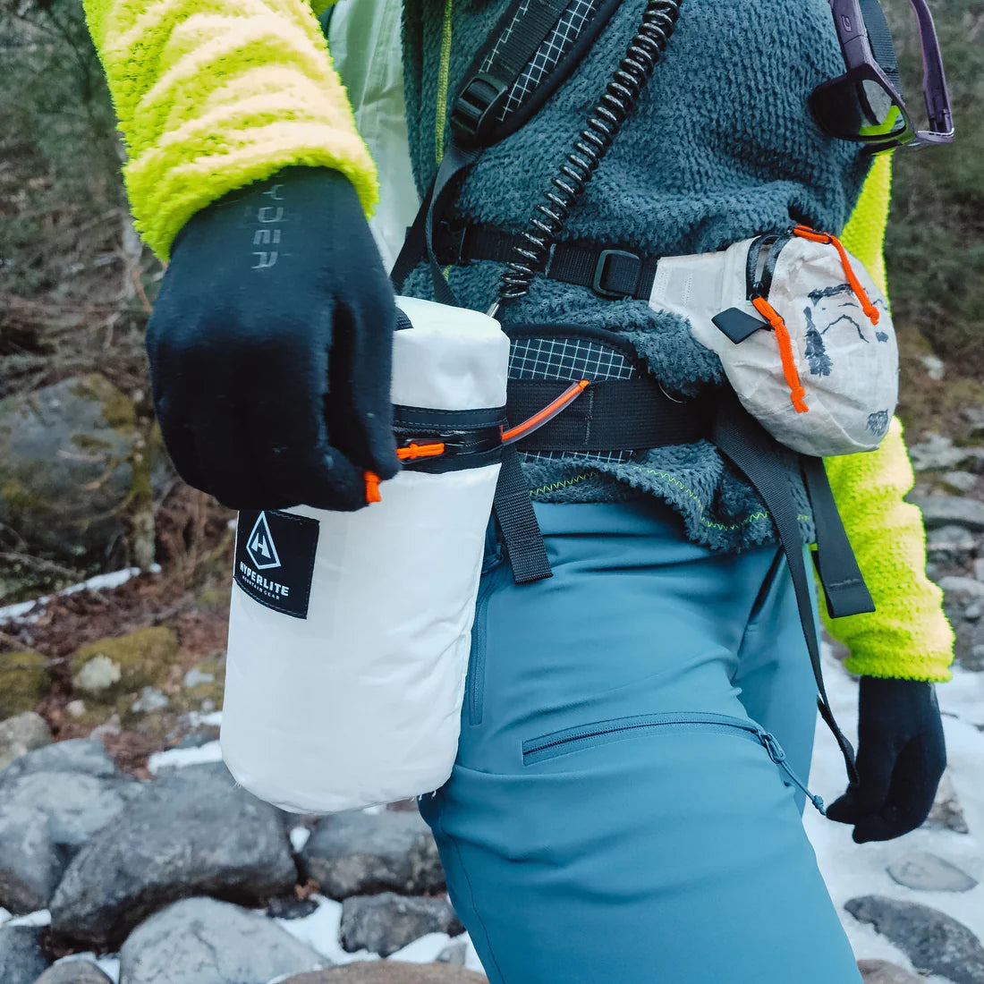 Hyperlite Mountain Gear (HMG) Insulator Thermal Insulation Cover (Insulator) Thermal Bottle Cover