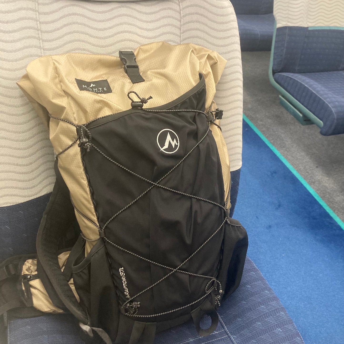 Indonesia's best-selling brand Monte equipment ultra-lightweight backpack RAPTOR UL 37L limited edition