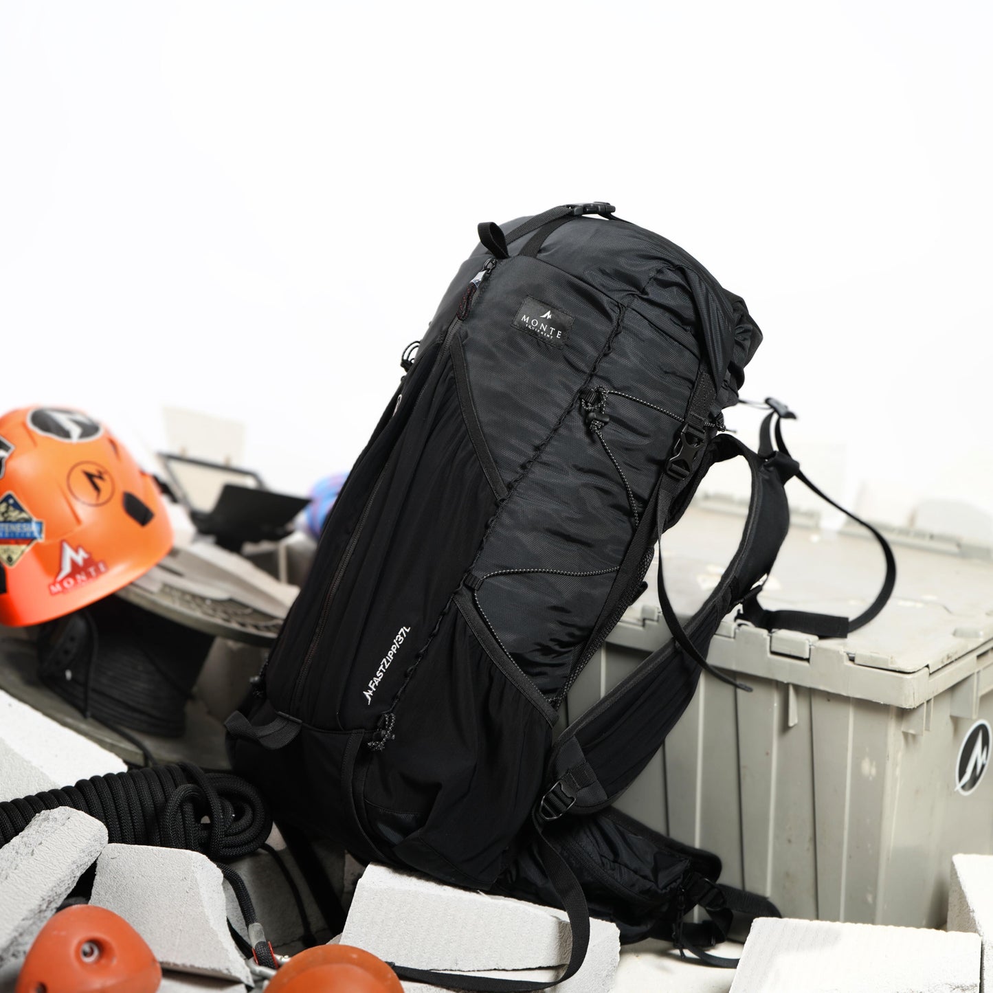 Monte Equipment ultra-lightweight 37L outdoor camping mountain climbing cross-country backpack