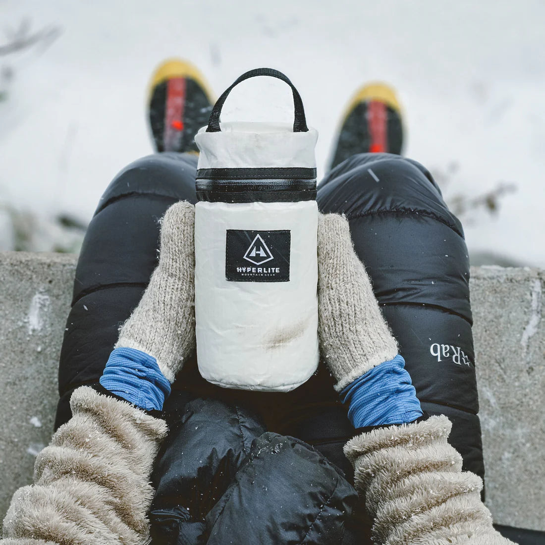Hyperlite Mountain Gear (HMG) Insulator Thermal Insulation Cover (Insulator) Thermal Bottle Cover