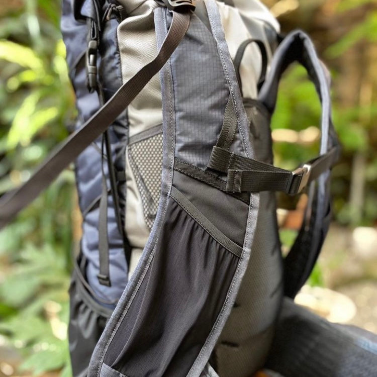 monte equipment 37L Raptor
Ultra-lightweight camping backpack made in Indonesia only weighs 550g