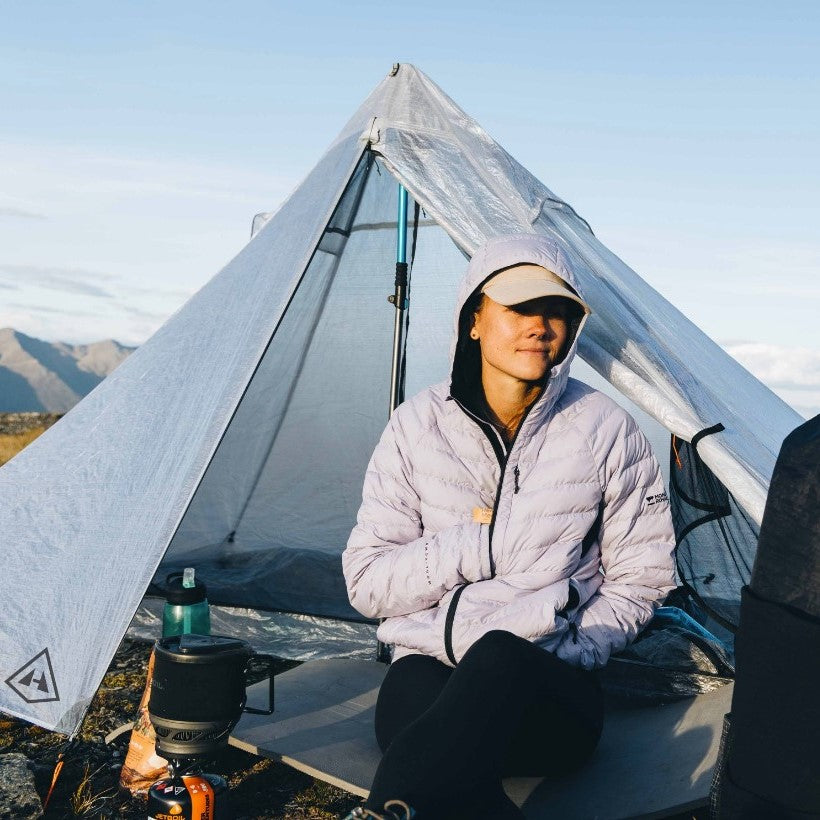 Hyperlite Mountain Gear Mid 1 three-season Pyramid Tent white 1P