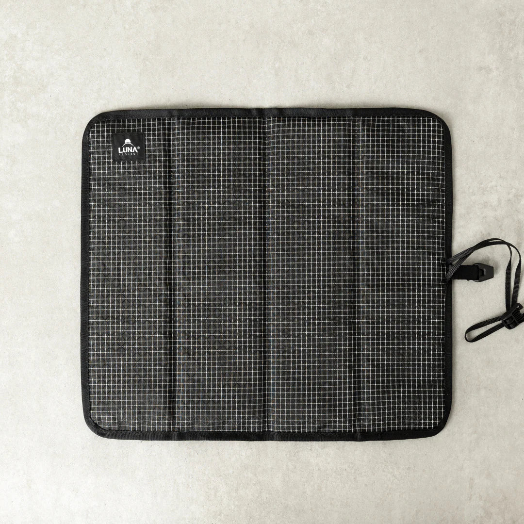 LUNA PROJECT DOUBLE WEB FOLDING MAT / Luna Project 雙層網面摺疊坐墊