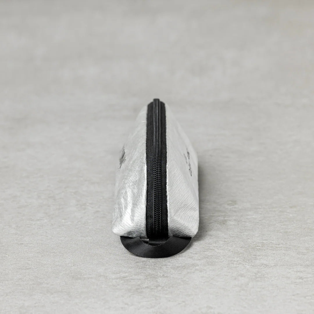 LUNA PROJECT TYVEK 拉鍊收納包