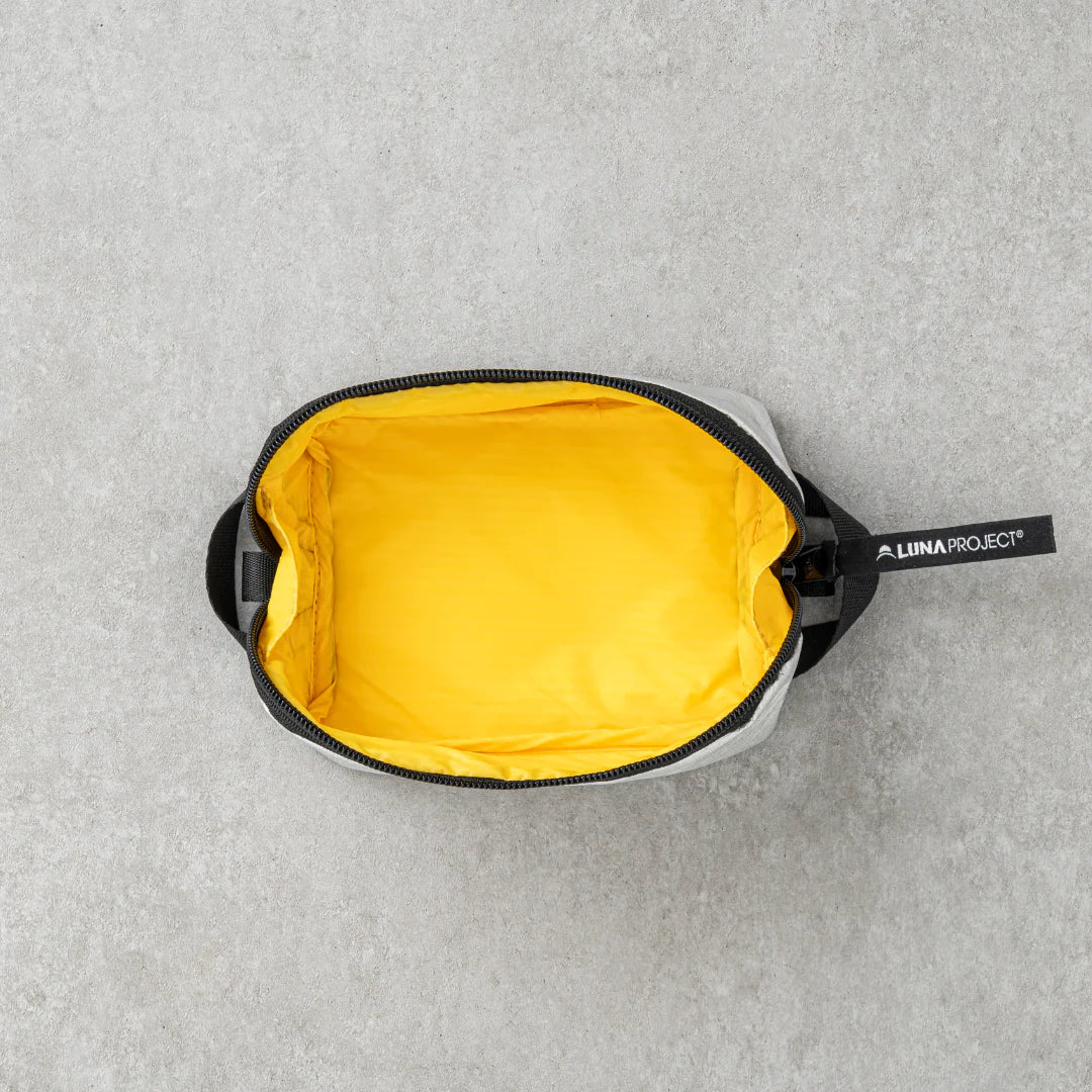 LUNA PROJECT TYVEK 拉鍊收納包