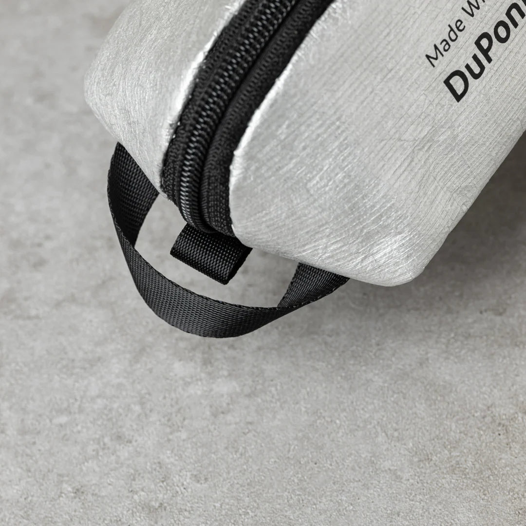 LUNA PROJECT TYVEK 拉鍊收納包